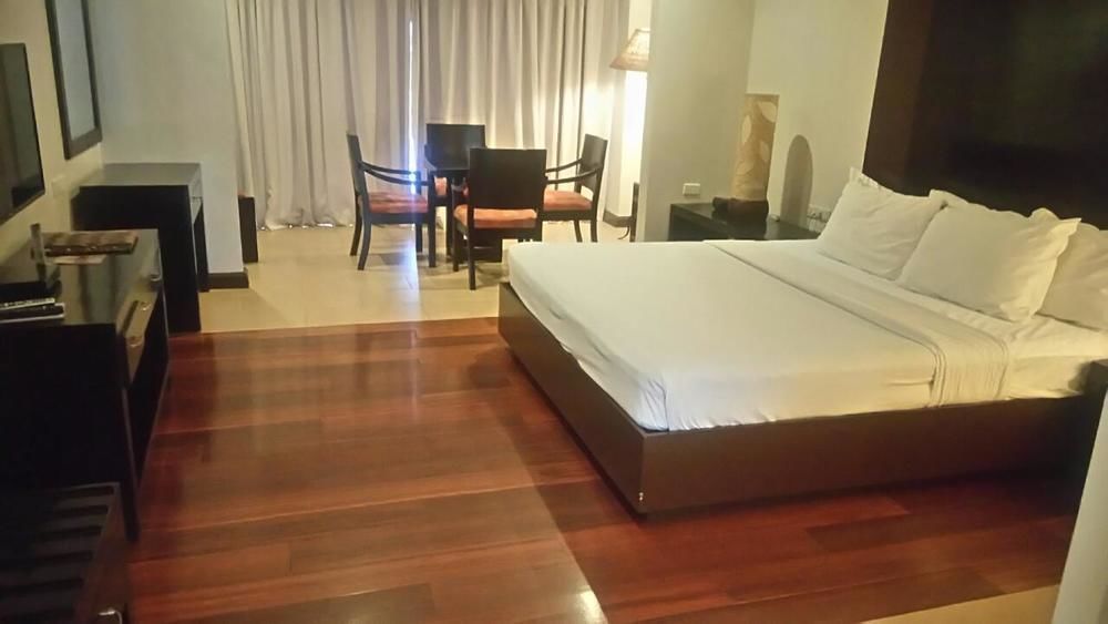 The Apo View 4*